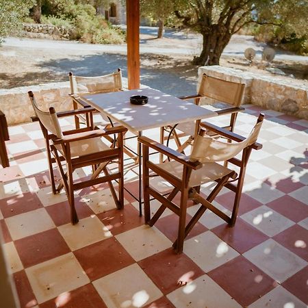 Vila Seafront Traditional Stone House In Sunset Olive Grove - B Alyfanta Exteriér fotografie